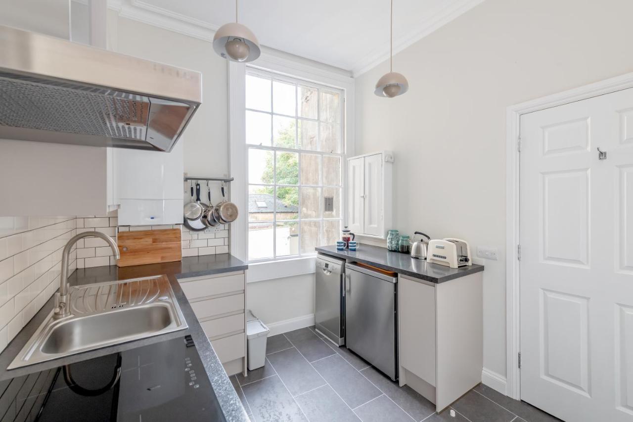 Spacious Maisonette With Parking - 10 Mins Walk From Bath Abbey - 2 Bed & 2 บาธ ภายนอก รูปภาพ