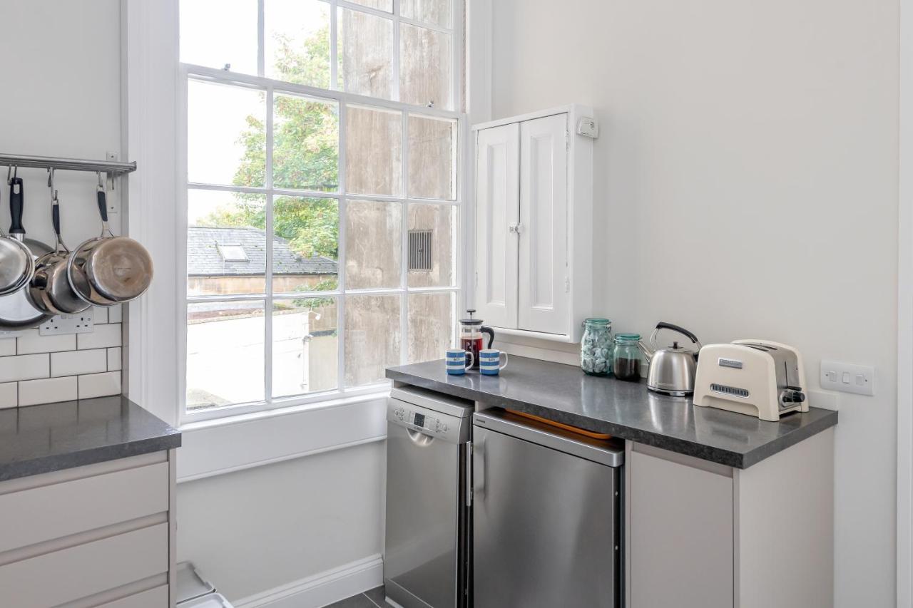 Spacious Maisonette With Parking - 10 Mins Walk From Bath Abbey - 2 Bed & 2 บาธ ภายนอก รูปภาพ